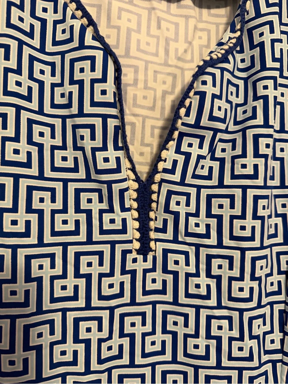 J. McLaughlin Blue White Geometric Sleeveless Shift Dress Size M V-Neck